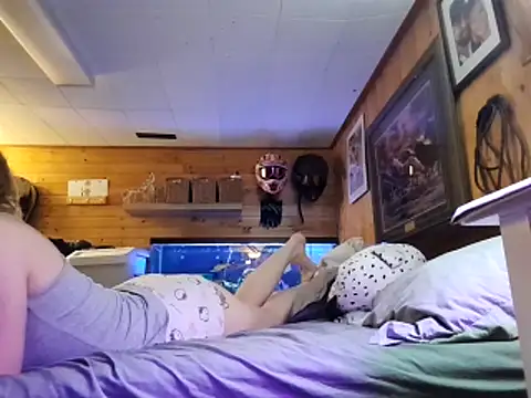 Ryan and Aurora online show from 03-31-26, 10:23