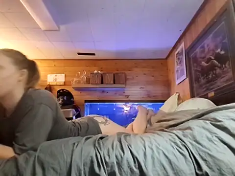 Snapshot of Ryan_and_Aurora chatting on 02-12-26, 11:37 Ryan and Aurora online show from 02-12-26, 11:37