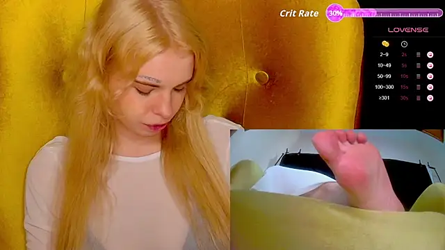 Snapshot of MisssLola chatting on 09-10-25, 03:00 MisssLola online show from 09-10-25, 03:00