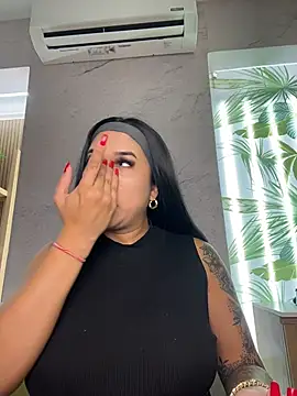 Snapshot of kiim_taaylor chatting on 11-30-25, 07:25 kiim taaylor online show from 11-30-25, 07:25