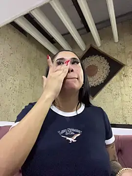 Snapshot of kiim_taaylor chatting on 12-22-25, 10:37 kiim taaylor online show from 12-22-25, 10:37