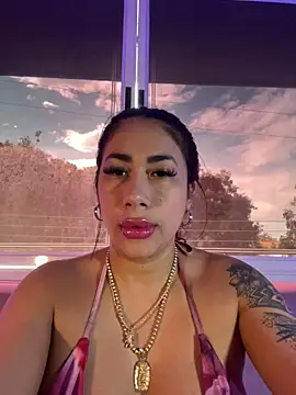 Snapshot of kiim_taaylor chatting on 10-29-25, 12:59 kiim taaylor online show from 10-29-25, 12:59