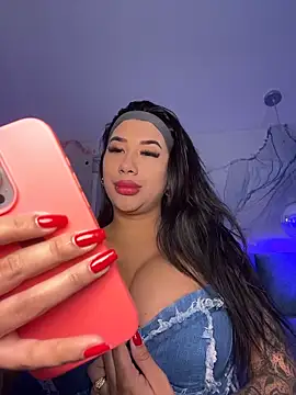 Snapshot of kiim_taaylor chatting on 11-28-25, 11:21 kiim taaylor online show from 11-28-25, 11:21