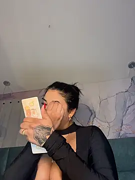 Snapshot of kiim_taaylor chatting on 12-01-25, 11:33 kiim taaylor online show from 12-01-25, 11:33