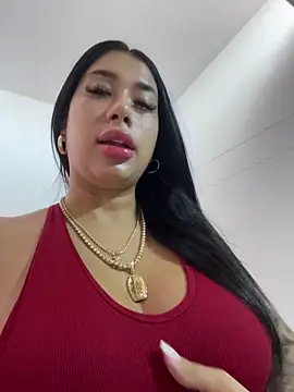 Snapshot of kiim_taaylor chatting on 10-28-25, 03:00 kiim taaylor online show from 10-28-25, 03:00