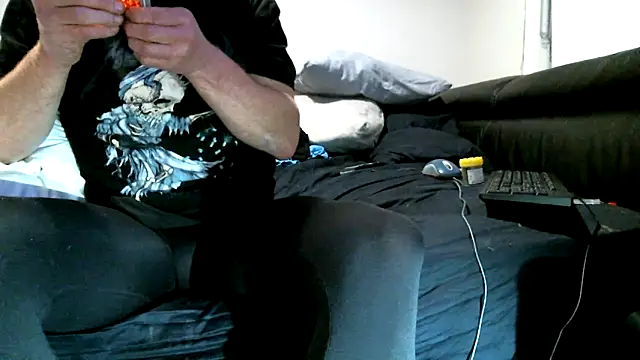 Snapshot of nakud4u chatting on 05-27-26, 02:46 nakud4u online show from 05-27-26, 02:46