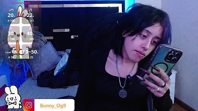 Snapshot of Bunny_O chatting on 06-03-26, 12:33 Bunny O online show from 06-03-26, 12:33