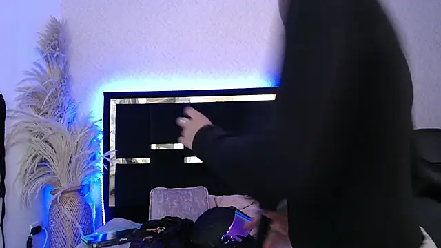 Bunny O online show from 03-25-26, 01:28