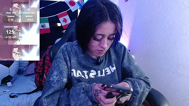 Snapshot of Bunny_O chatting on 07-16-26, 01:13 Bunny O online show from 07-16-26, 01:13