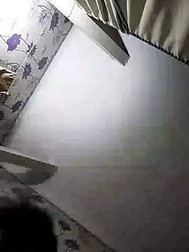 Snapshot of SweetLeila40 chatting on 02-12-25, 01:19 SweetLeila40 online show from 02-12-25, 01:19