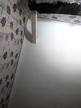 Snapshot of SweetLeila40 chatting on 02-26-25, 12:52 SweetLeila40 online show from 02-26-25, 12:52