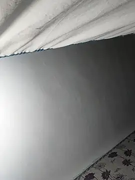 Snapshot of SweetLeila40 chatting on 02-16-25, 10:33 SweetLeila40 online show from 02-16-25, 10:33