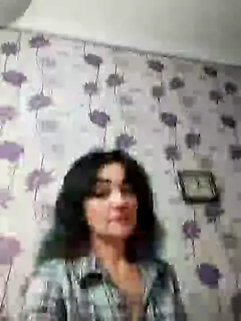 Snapshot of SweetLeila40 chatting on 02-11-25, 10:18 SweetLeila40 online show from 02-11-25, 10:18
