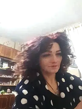 Snapshot of SweetLeila40 chatting on 02-06-26, 10:06 SweetLeila40 online show from 02-06-26, 10:06