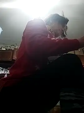 Snapshot of SweetLeila40 chatting on 02-05-26, 01:12 SweetLeila40 online show from 02-05-26, 01:12