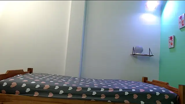 evaleribigtits18 online show from 02-12-26, 01:49