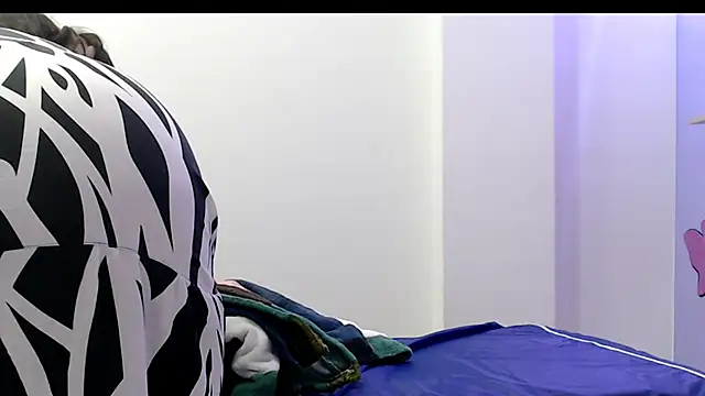 evaleribigtits18 online show from 11-14-25, 07:50