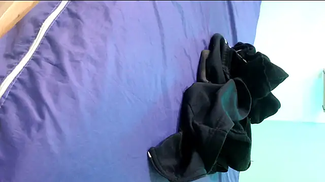 evaleribigtits18 online show from 03-18-26, 01:53