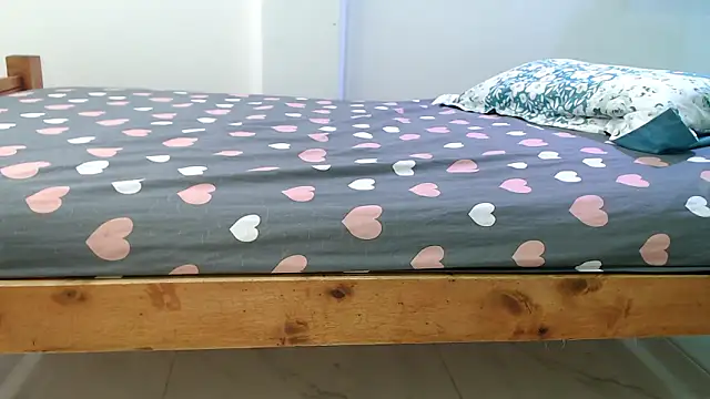 evaleribigtits18 online show from 02-03-26, 02:00