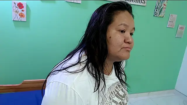 evaleribigtits18 online show from 02-10-26, 12:31