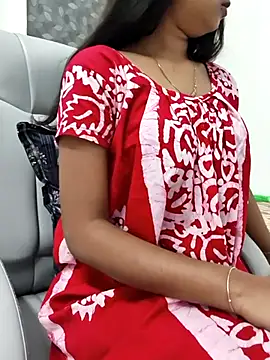 Snapshot of yhona_darling chatting on 05-15-26, 08:01 yhona darling online show from 05-15-26, 08:01