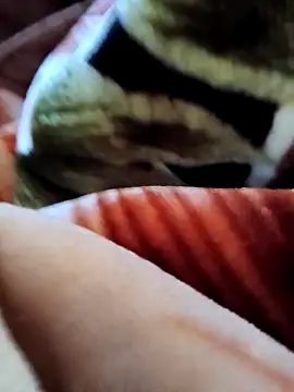 yhona darling online show from 12-19-25, 05:32