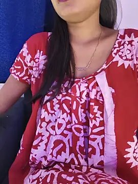 Snapshot of yhona_darling chatting on 06-19-26, 04:29 yhona darling online show from 06-19-26, 04:29