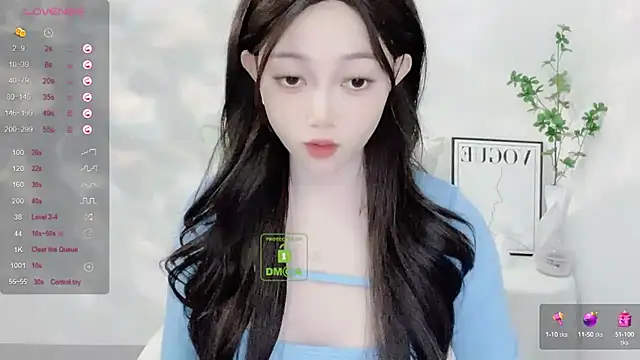 Snapshot of Happy-Minnie chatting on 01-04-25, 02:04 Happy-Minnie online show from 01-04-25, 02:04