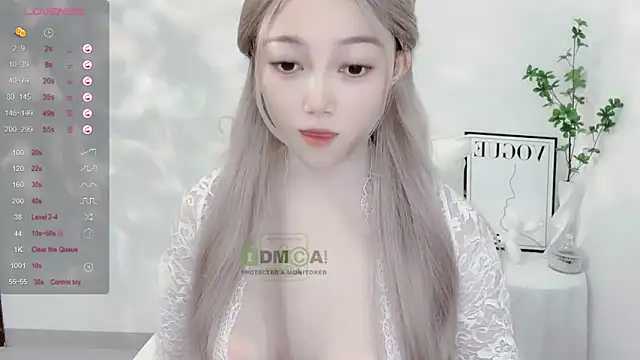 Snapshot of Happy-Minnie chatting on 01-06-25, 08:03 Happy-Minnie online show from 01-06-25, 08:03