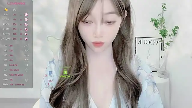 Snapshot of Happy-Minnie chatting on 01-21-25, 07:37 Happy-Minnie online show from 01-21-25, 07:37