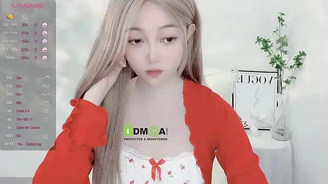 Snapshot of Happy-Minnie chatting on 01-13-25, 07:43 Happy-Minnie online show from 01-13-25, 07:43