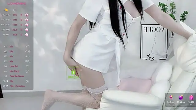 Snapshot of Happy-Minnie chatting on 12-03-24, 02:09 Happy-Minnie online show from 12-03-24, 02:09