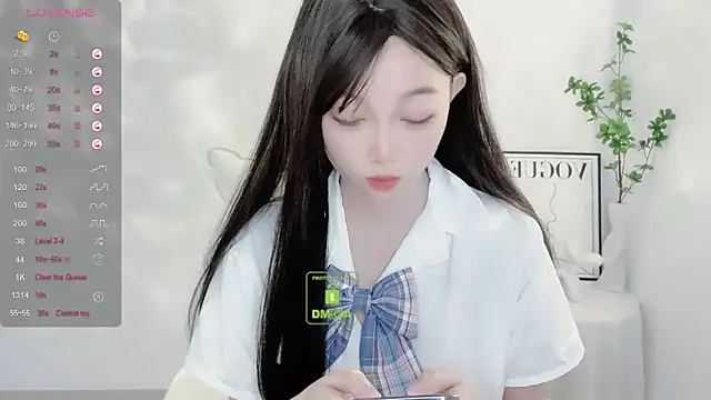 Snapshot of Happy-Minnie chatting on 12-05-24, 12:36 Happy-Minnie online show from 12-05-24, 12:36