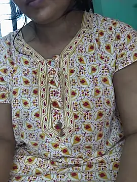 Snapshot of MUMTAJ-1 chatting on 07-12-26, 12:55 MUMTAJ-1 online show from 07-12-26, 12:55