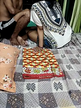 Snapshot of MUMTAJ-1 chatting on 09-20-25, 05:18 MUMTAJ-1 online show from 09-20-25, 05:18