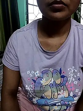Snapshot of MUMTAJ-1 chatting on 09-20-25, 01:10 MUMTAJ-1 online show from 09-20-25, 01:10