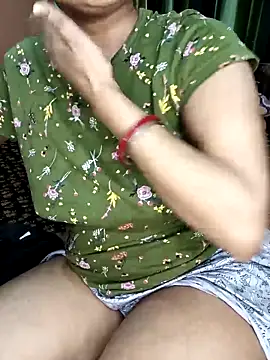 Snapshot of MUMTAJ-1 chatting on 03-09-25, 04:55 MUMTAJ-1 online show from 03-09-25, 04:55
