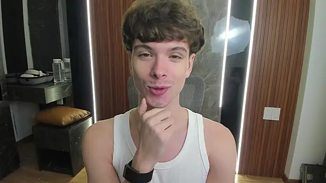Snapshot of calvin_love_you chatting on 05-17-26, 05:24 calvin love you online show from 05-17-26, 05:24