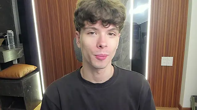 calvin love you online show from 04-18-26, 05:15