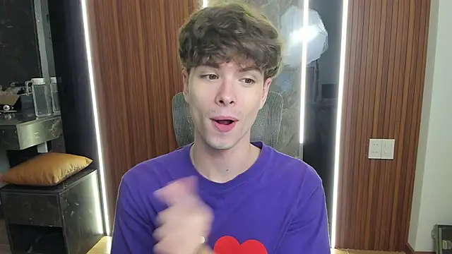Snapshot of calvin_love_you chatting on 04-22-26, 05:42 calvin love you online show from 04-22-26, 05:42