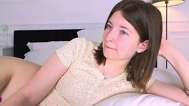 Snapshot of MoonAngelic chatting on 03-14-25, 02:42 MoonAngelic online show from 03-14-25, 02:42