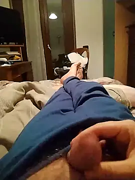 Snapshot of Cazzodr chatting on 03-23-25, 01:42 Cazzodr online show from 03-23-25, 01:42