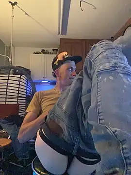 Naughty Excitement online show from 04-17-26, 11:40