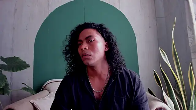 noah jones   online show from 11-20-25, 06:30