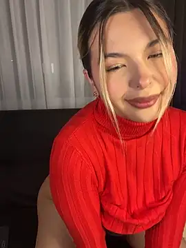Snapshot of Odett_ chatting on 04-05-26, 01:12 Odett online show from 04-05-26, 01:12