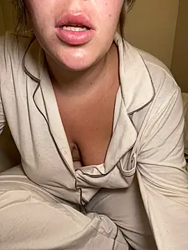 lilylush24 online show from 02-20-25, 03:19