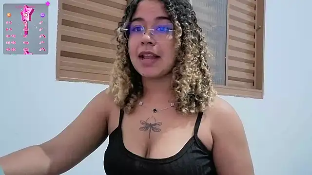 VitoriaFernandes online show from 01-07-26, 11:54