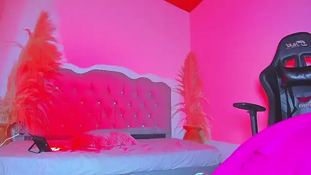 Tahiraa  online show from 02-10-26, 01:32