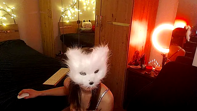 kleinelea123 online show from 12-25-24, 05:58