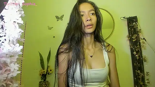 Snapshot of Sophie_sweett19 chatting on 02-28-25, 12:32 Sophie sweett19 online show from 02-28-25, 12:32